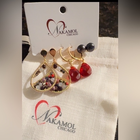 Nakamol Chicago Handmade beaded 3 Pairs of earrings! Gold tone New with Pouch - Picture 3 of 4